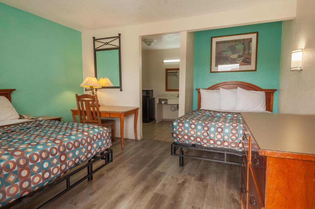 Vagabond Inn Hemet Exterior foto